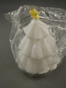 Flashing Xmas Tree Ornament - with Batteries - Picture 1 of 1