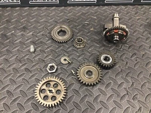 1991 91 SUZUKI DR350 DR 350 CRANK DRIVE BALANCER GEAR counter balance gears RH - Picture 1 of 5