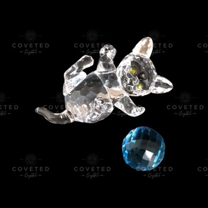 Swarovski Crystal KITTEN LYING WITH BLUE WOOL 631857 Cat Mint Rare No Box - Picture 1 of 1