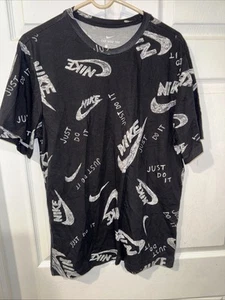 Nike Shirt Uomo Large Nera Just Do It The Nike Tee Girocollo Manica Corta - Foto 1 di 3