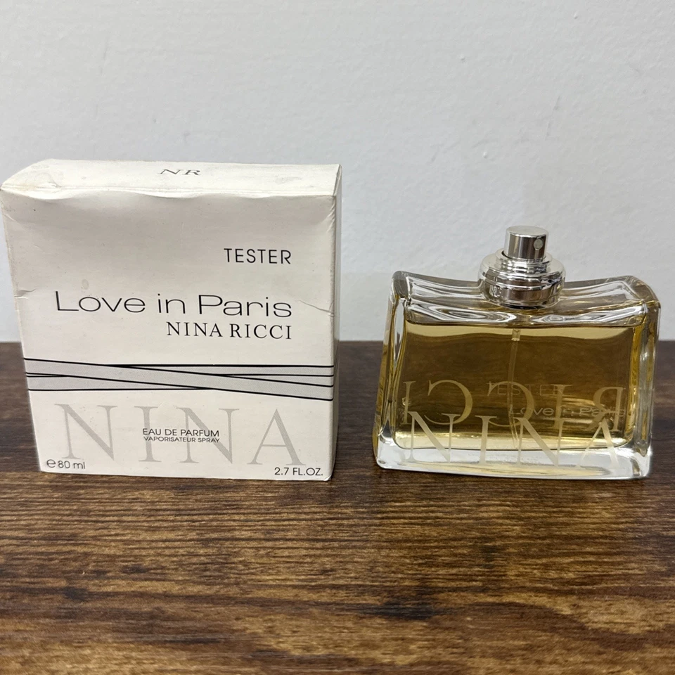 Love in Paris por Nina Ricci Eau de Parfum 2.7 OZ 80 ml Spray (T) Foto 1 de 3