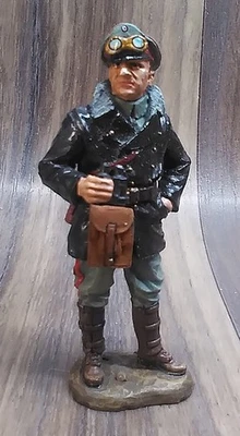 WWI IMPERIAL GERMAN PILOT OFFICER SOLDIER FIGURE KING & COUNTRY 1914 (2008) - image 1 of 3