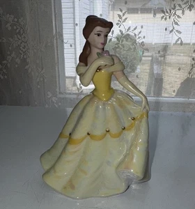 Serie Coleccionista Disney Bella La Bella y la Bestia Iridiscente 6 Pulgadas de Alto  - Imagen 1 de 6
