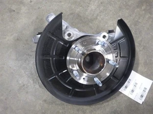 Nudillo/trozo trasero del conductor Equinox LT 2024 1646894 - Imagen 1 de 12