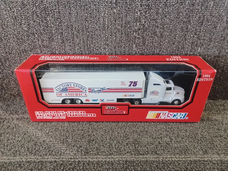 Transportador Racing Champions Todd Bodine 1992 escala 1:64  Foto 1 de 1