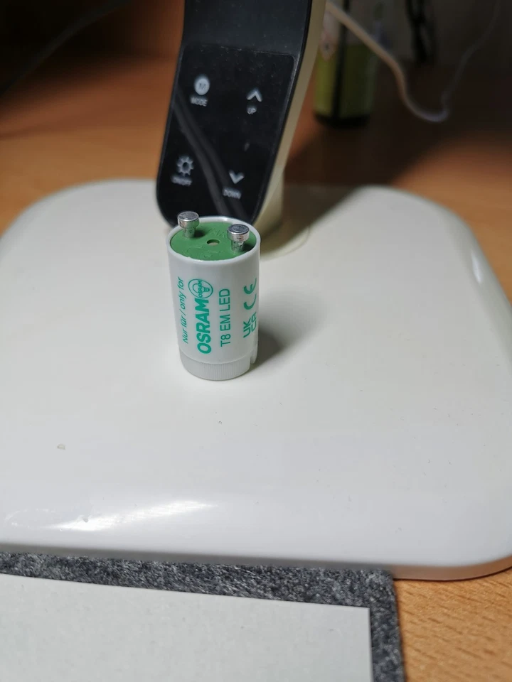 Starter-Brücke nur für Led Röhren, Dummy Blindstarter T8 EM LED / G13 Umrüstung - Bild 1 von 1