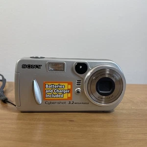 Sony Cyber-Shot DSC-P72 3,2MP Digitalkamera Kamera Digicam Digitalkamera - Bild 1 von 4