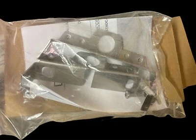 Dialight LTX-ENDC-APKI-T Lin II End Cap W/ Safety Hook - Изображение 1 из 3