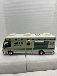 Casa rodante Hess 1998 camioneta de gasolina vintage con motocicleta - Imagen 1 de 9