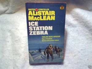 ICE STATION ZEBRA MOVIE PAPERBACK,rock hudson,jim brown,alistair maclean,ernest - Picture 1 of 2