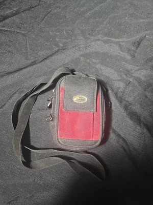 Lowepro Z20 Black Small Compact Camera Bag 6x3.5x2 Crossbody Shoulder Strap - Image 1 of 4