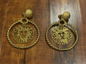 Vintage Anne Klein goldfarbene Löwe baumelnde Clip-On Creolen - Bild 1 von 7