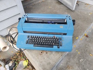 IBM Selectric II Vintage Correcting Blue Typewriter PARTS ONLY!!!! - Picture 1 of 5