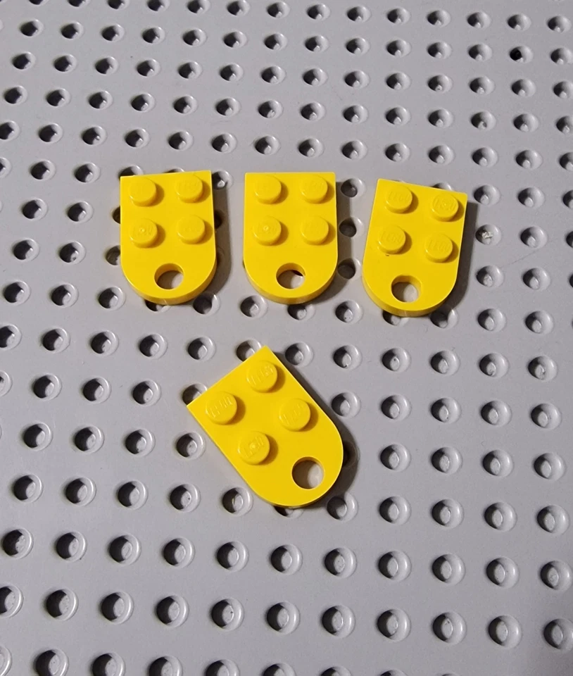 LEGO Kupplung Platte 3x2 mit Loch 4 Stück Gelb 3176 A004 - Bild 1 von 1