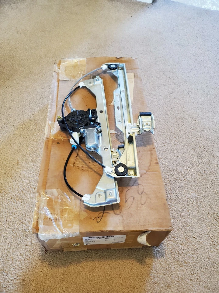 Nuevo regulador de ventana de puerta delantera izquierda Chevrolet 06-11 HHR 22714332 GM OEM Foto 1 de 4