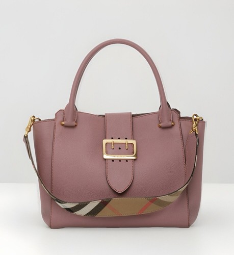 Borse Burberry pelle di vitello grani morbidi fibbia media rosa polveroso