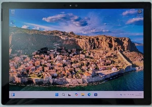 Microsoft Surface Pro 4 4GB RAM 128GB - Picture 1 of 7