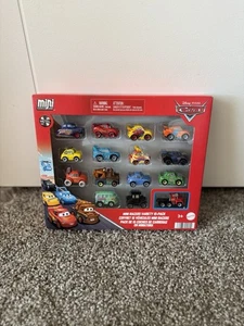 Disney Pixar Cars Mini Racers Confezione da 15 Jocko Flocko Mack Lizzie Chick Hicks NUOVO - Foto 1 di 4