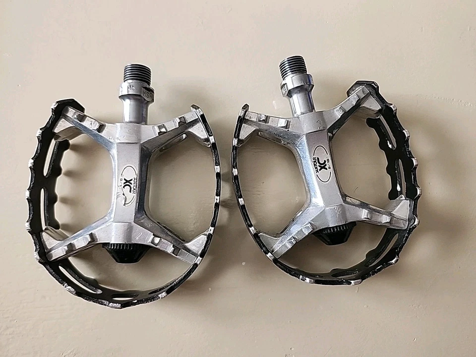 Pedales de plataforma vintage Suntour XC-II Bear Trap 9/16" BMX Mountain MTB ATB Foto 1 de 4