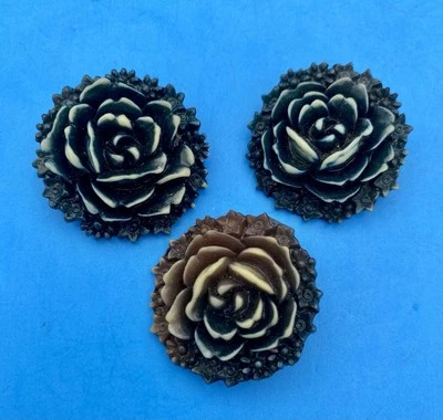 Vintage (Set Of 3) Bakelite Deep Carved Roses Buttons, Dark Blue, Beautiful - Image 1 of 4