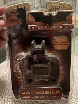 Batman Begins  DC Comics Batmobile LCD Video Game Keychain Charm NEW 2005 - Image 1 of 3