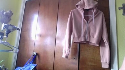 Толстовка с капюшоном Forever 21 персиковый размер маленькая укороченная на молнии шнурок закрытая хорошее состояние - Изображение 1 из 4