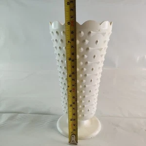 Vintage 1970’s White Hobnob Plastic Planter Rare MCM Plant Decor Indoor Outdoor - Picture 1 of 7