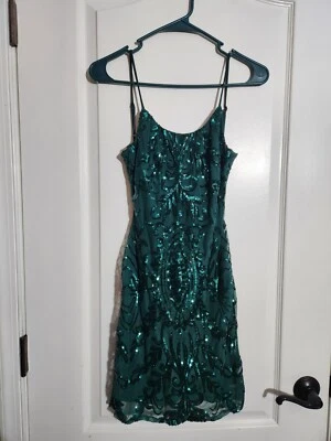 Vestido de lentejuelas verde oscuro para muñeca de cristal sin mangas espalda abierta con cremallera talla pequeña Foto 1 de 4