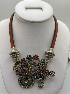 Vintage signierter Heidi Daus "Blumenwagen" Multicolor Kristall Magnet Anhänger - Bild 1 von 21