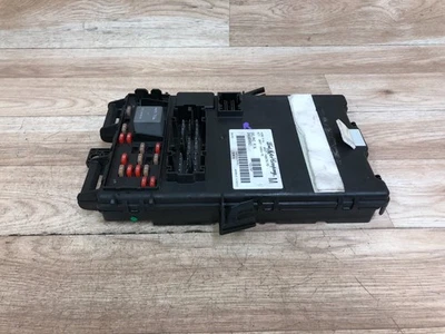 MÓDULO DE CONTROL DE CARROCERÍA DELANTERA FORD MUSTANG OEM BCM SAM CAJA DE FUSIBLES BLOQUE 07-09 2 Foto 1 de 4