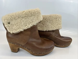 Bota UGG Lynnea Talla 10 Marrón Cuero Zueco Plegable Forrada Sherpa Buena - Imagen 1 de 17