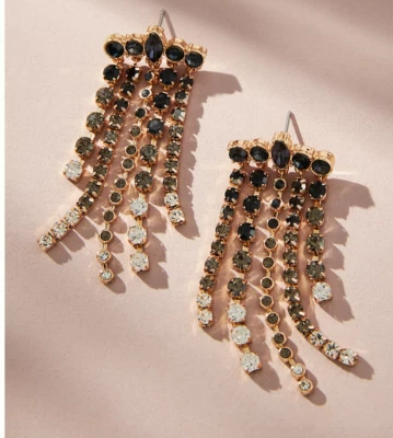 🔹 ANTHROPOLOGIE 🔹 Pendientes colgantes con flecos de cristal azules nuevos con etiquetas ¡Impresionantes y brillantes! Foto 1 de 4