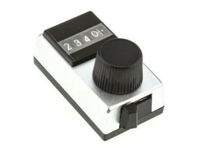 Vishay Potentiometer Knob, Dial Type, 17.7mm Knob Diameter, Silver, 6.35mm Shaft - Picture 1 of 2