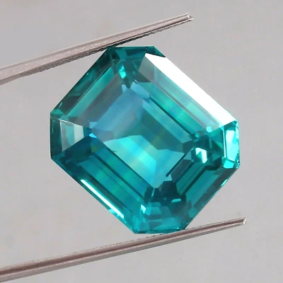41.20 Ct - AAA Natural Bi-Green Ceylon Parti Sapphire Loose Radiant Cut Gemstone - Image 1 of 4