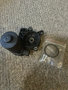 New rear wheel brake Right actuator A0009061303 0009061303 For Benz C W205 - Picture 1 of 3