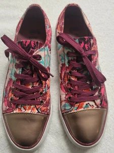 Twiggy 10M Canvas Coated Fabric & Leather Captoe Floral Sneakers Women - Picture 1 of 6