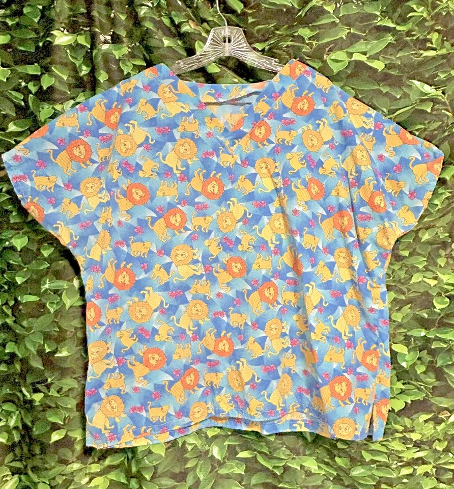 Scrub Top Pastel Jungle Animals Handmade Womens XL - Image 1 of 3