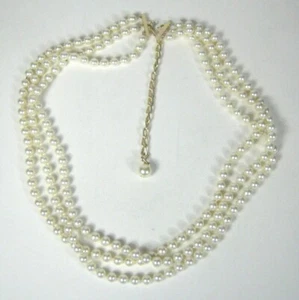 Vintage 1990 Triple Strand Faux Pearl Necklace Gold Tone Chain Adjustable Hong K - Picture 1 of 9