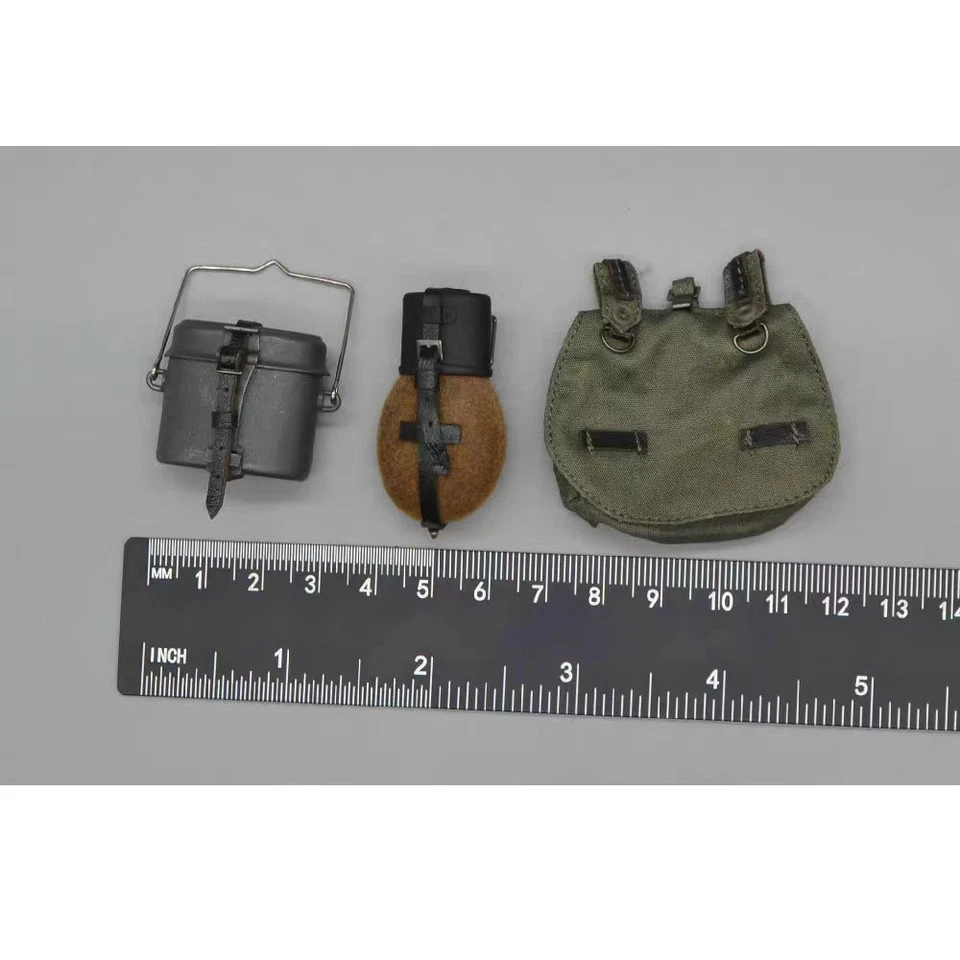 DID 80163 1/6 Sclae WWII German WH Sniper Wolfgang Kettle & Canteen & Bag Model - Image 1 of 1