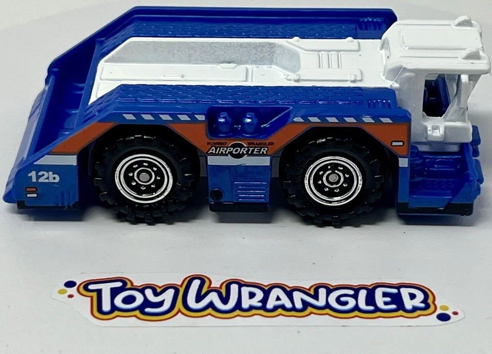 Matchbox #20 Runway Wrangler 2016 azul y blanco aeropuerto - suelto Foto 1 de 4