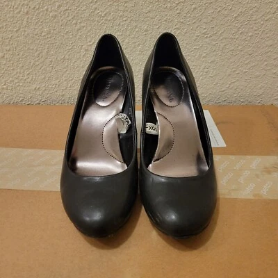 Zapatos de salón MERONA 3" negros punta redondeada sin cordones de carrera (talla 6,5) Foto 1 de 4