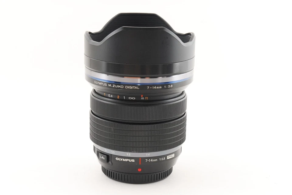 OLYMPUS ultra wide-angle zoom lens M.ZUIKO DIGITAL ED 7-14mm F2.8 PRO - Image 1 of 1