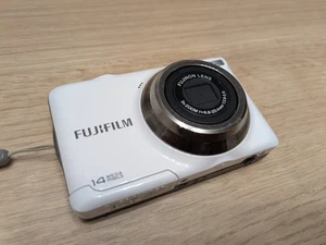 Fujifilm Finepix JV300 14MP Digital Camera White With Battery & Charger - Tested - Picture 1 of 18