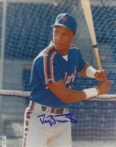 Signed 8x10 DARRYL STRAWBERRY New York Mets Autographed photo - COA - Picture 1 of 1