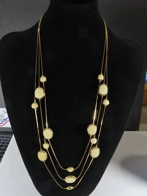 Collar Firmado SP Avon 3 Hilos Tono Oro Crema C601 Foto 1 de 4
