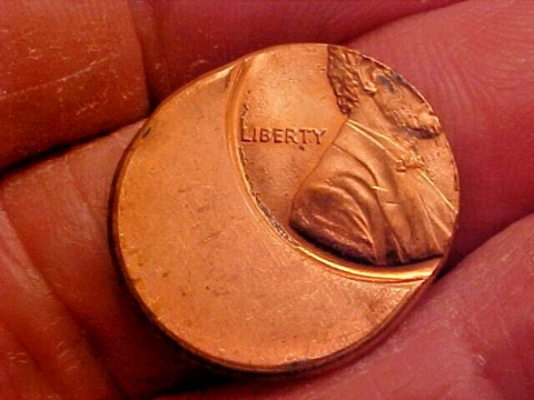 198? MAJOR ERROR Lincoln Cent Penny Struck 50% Off Center RED BU Beautiful Coin! Cover