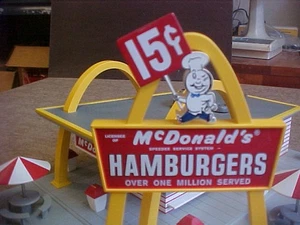 MTH Rail King O Gauge McDonald's Original Restaurant #30-9034 - Picture 1 of 10