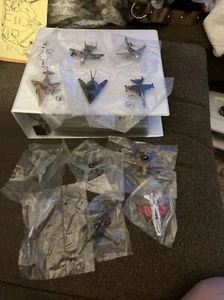Lote de 13 aviones militares diecast DER GRUNE PUNKT diferentes de colección - Imagen 1 de 14