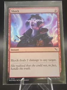 1x Shock | FOIL | Omicidi al maniero di Karlov | Carte Magic MTG - Foto 1 di 1