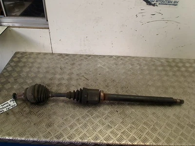 AANDRIJFAS RECHTS VOOR Volvo S60 I (RS/HV) Sedan 2.4 D5 20V (D5244T) 2005 Foto 1 de 3